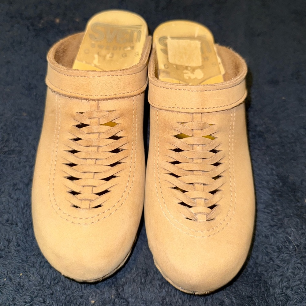 Sven Swedish Clogs, Tan Size 38